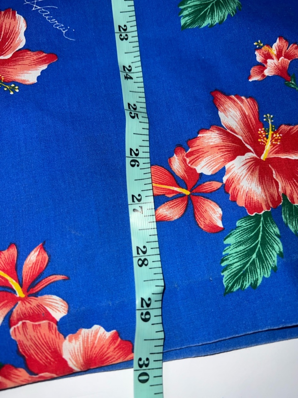 Hilo Hattie Men’s Royal Blue Hawaiian Shirt with Red Hibiscus XL - Picture 6 of 7